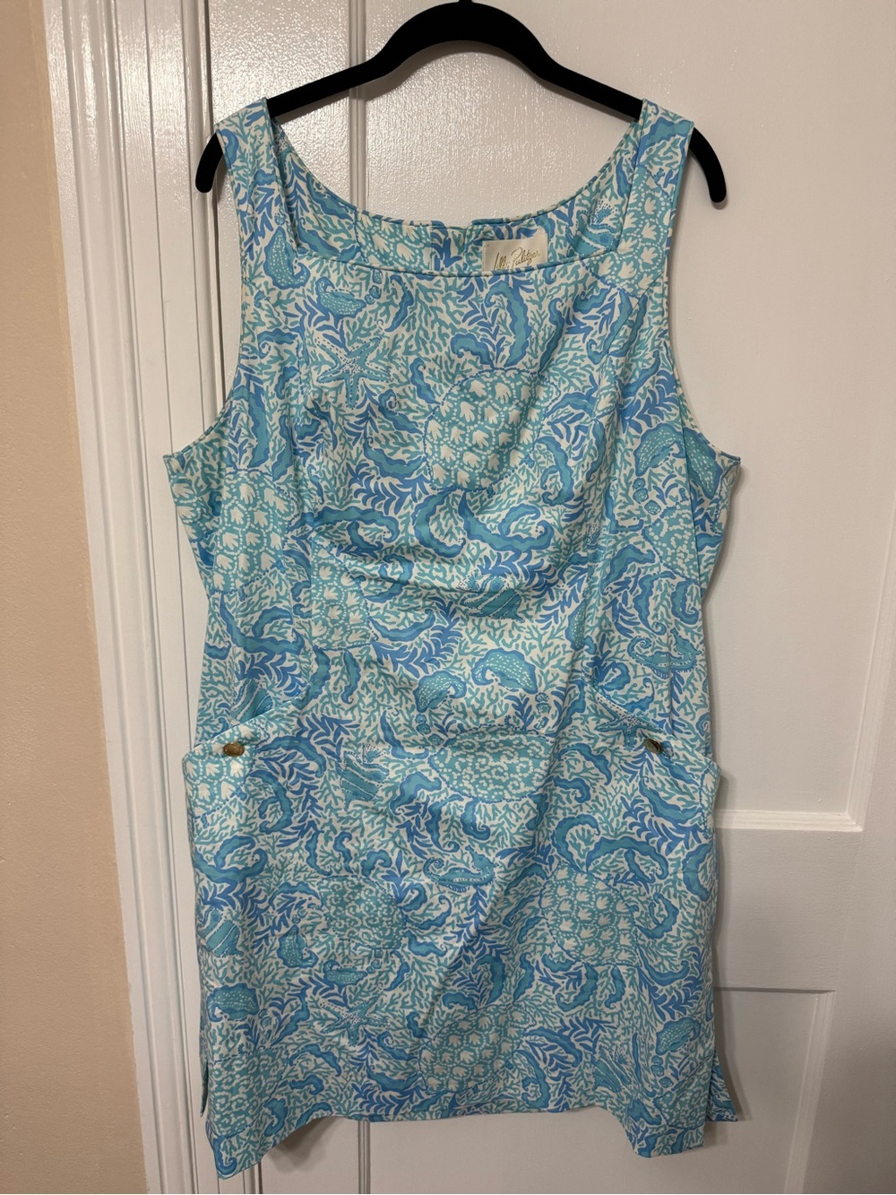 Lilly Pulitzer Aqua and White Printed Sleeveless Shift Dress